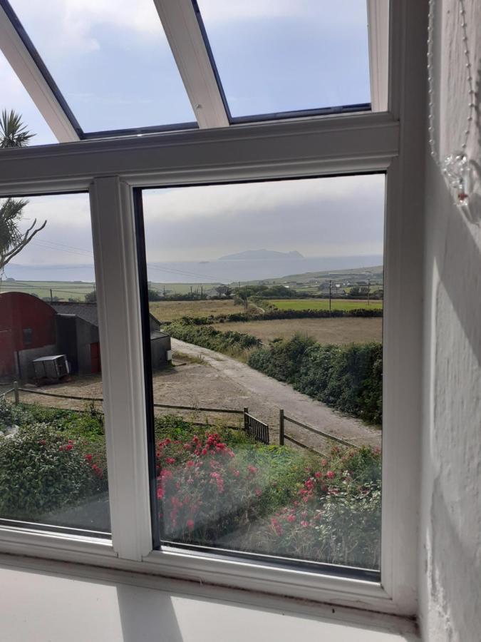 Gleann Loic Farmhouse Villa Dingle Exterior photo